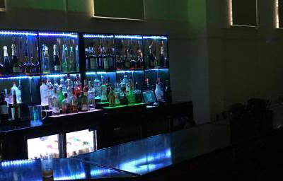 Devoted Deluxe - Led Mirrored Bar