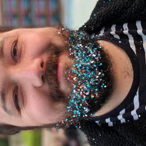 00100dPORTRAIT_00100_BURST20190505204037329_COVER