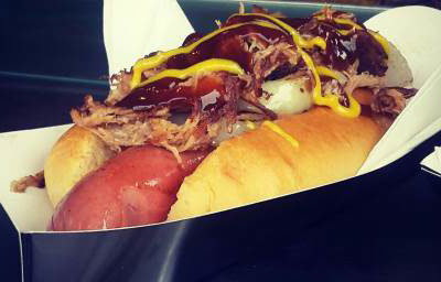 pulled pork hot dog