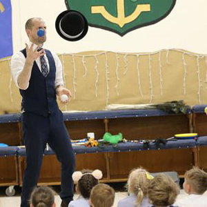 schoolentertainer.jpg