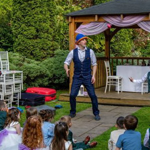 weddingjuggler.jpeg