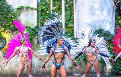 Star Dancers UK Brazilian Samba Carnival Dancers