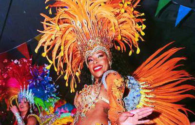 Tropicalia Brazilian Dancers