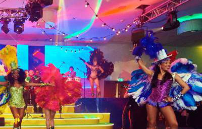 BAND & DANCERS