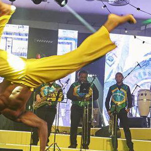 Tropicalia Capoeira Show 