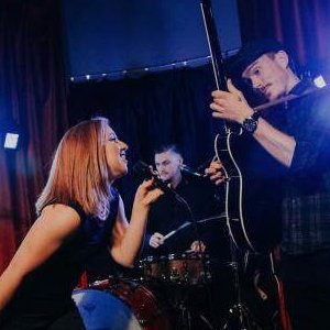 the_electrics_wedding_band4