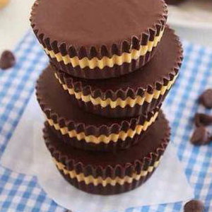 choc peanut cake