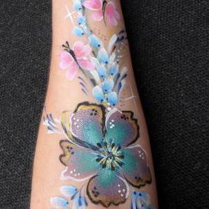 Pretty Arm Art