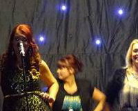 jades shake a tail