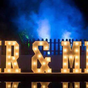 Mr & Mrs