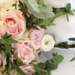 Cake & Bouquet