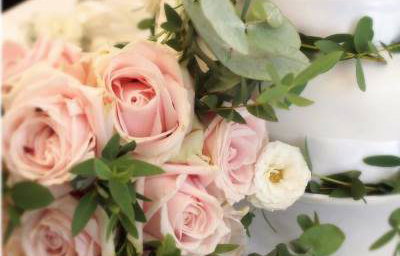 Cake & Bouquet