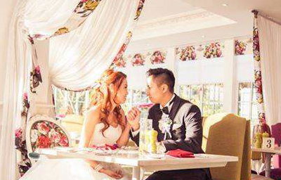 Hong Kong bride and groom. Wedding day shoot in London. Engagement and  wedding photography, videography, make up hair service