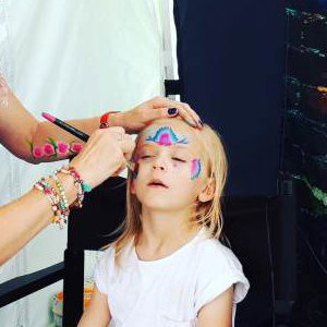 Professional face painter available for all your events