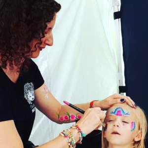 Professional face painter available for all your events