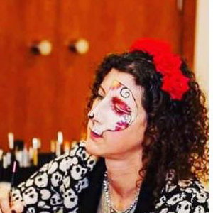 Halloween face painter