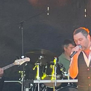 Band 2