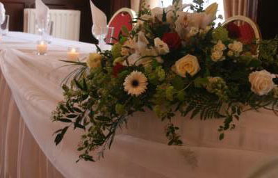 Top Table Flowers and Draping