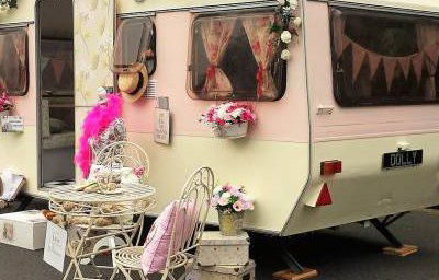 Dolly the Vintage Caravan Photo Booth