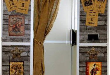 The stunning Wild West Saloon Bar Booth