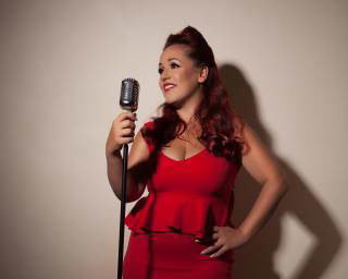 Holly jayne pic small 1