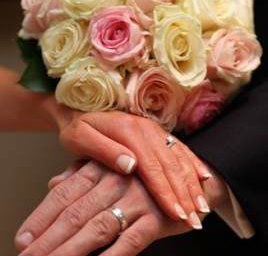 Avalanche & Sweet Avalanche Rose Hand Tied