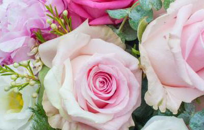 Rose, Lisi & Wax Bouquet