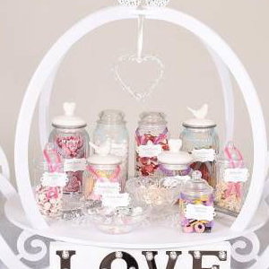 Candy Carriage: Can also be used as a cake display