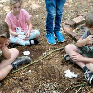 Fire lighting using the flint method