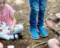 Fire lighting using the flint method
