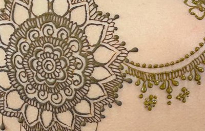 Shoulder design for maid of honour