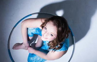 Lisa Truscott hula hoop