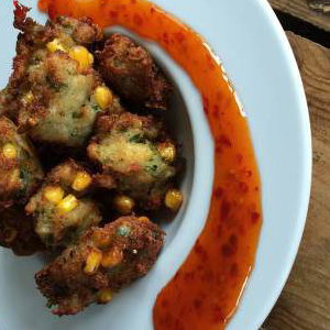 Crispy crab and sweetcorn fritters, chill sauce