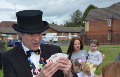 17d Festival Strolling Magic