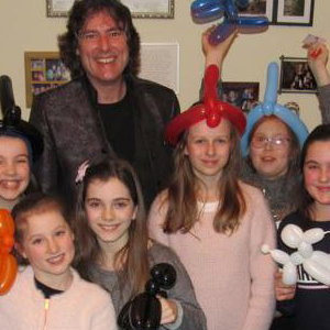 16 Kid's parlour