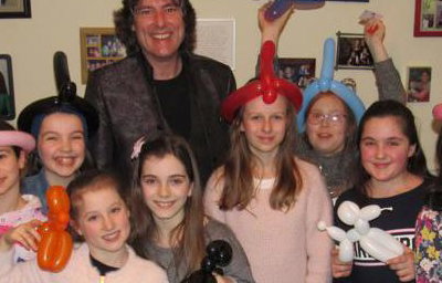 16 Kid's parlour