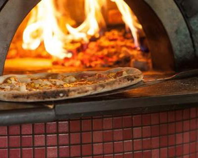 mobile-pizza-oven-for-weddings