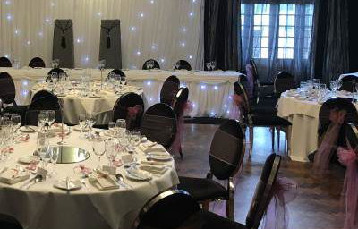 A fabulous wedding at Derwent Manor Hotel in County Durham with one of our Starlit Backdrop, Top Table packages.