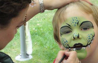 Me Painting Tring