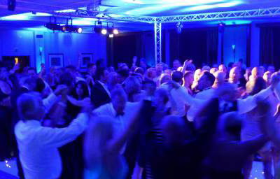 crowd-3