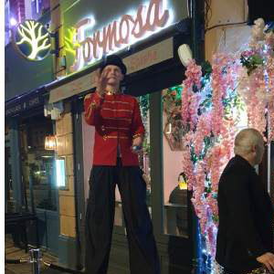 stilts circus 