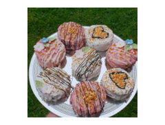 Royalsweetsandcakes logo