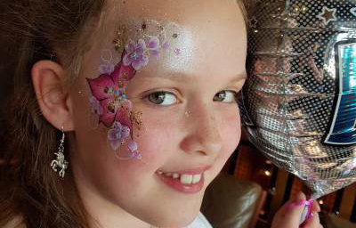 Facepainting Flowers