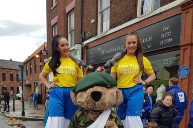 Tour De Yorkshire Stiltwalkers