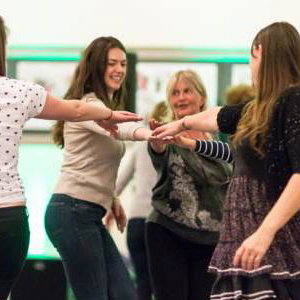 Dancing to Wraggle Taggle