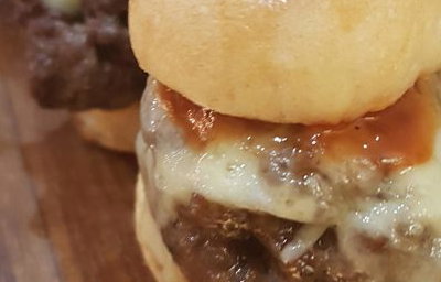mini burger canape