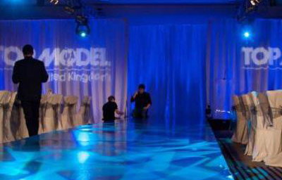 StudioTak-CatWalk-Floor-1030x687