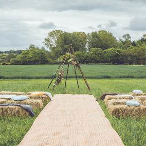 Rustic arch_matted walkway