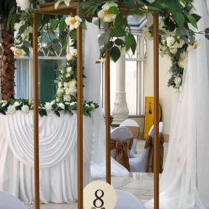 gold metal centrepiece