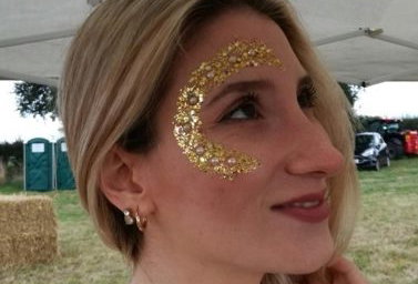 Glitter and Pearls